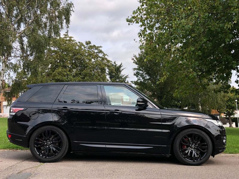 View LAND ROVER RANGE ROVER SPORT 3.0 SD V6 Autobiography Dynamic 4X4 ss 5dr