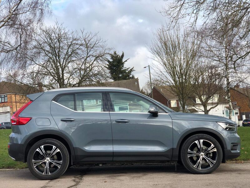 View VOLVO XC40 2.0 T4 Inscription Pro Auto AWD ss 5dr