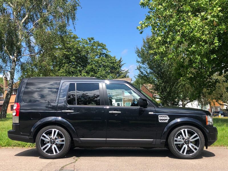 View LAND ROVER DISCOVERY 4 3.0 SD V6 HSE Auto 4WD 5dr